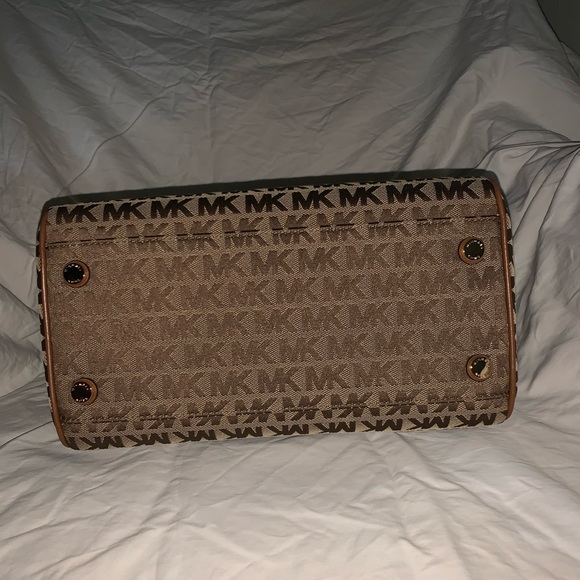 Michael Kors - Bedford Satchel - Picture 6 of 6